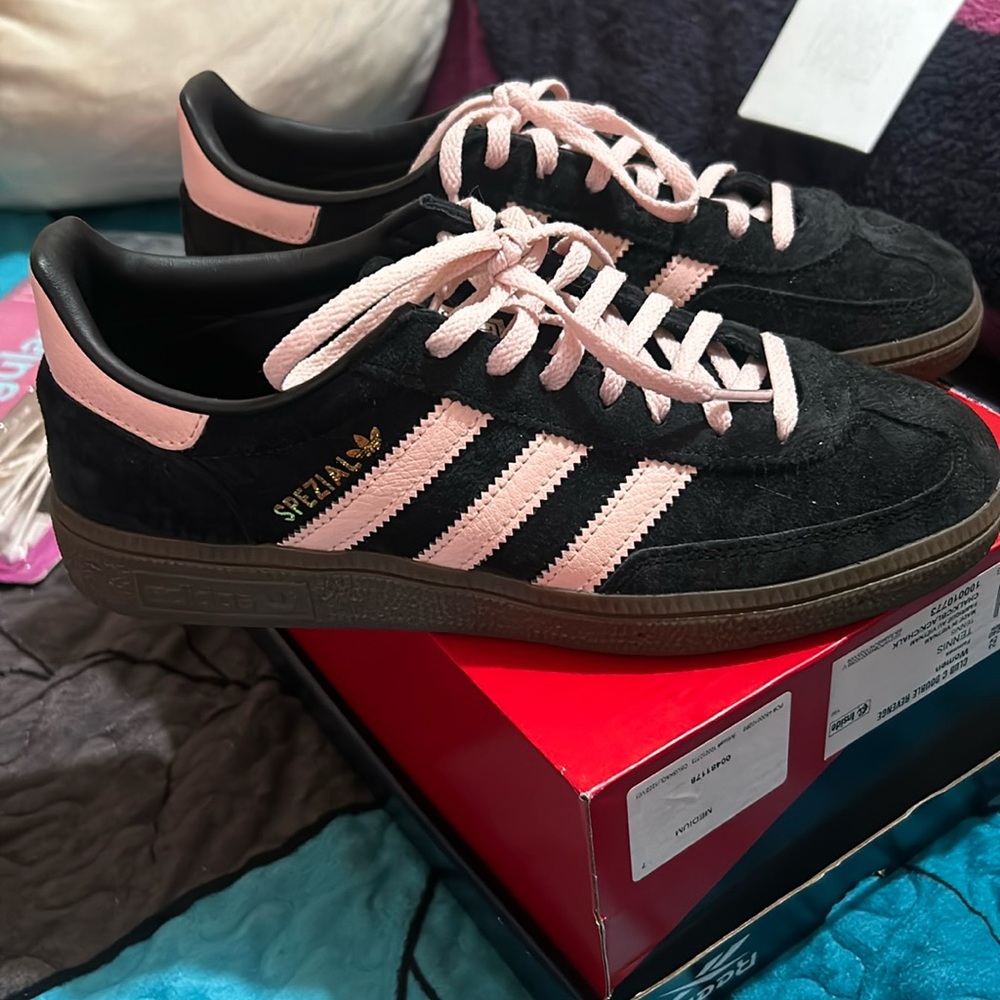 Adidas Spezial black and pink